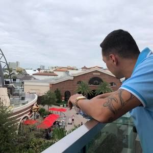 Meet your Posher, Marcos